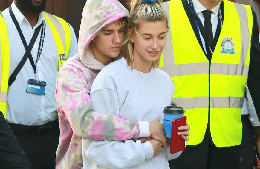 Das Model und sein Ehemann Justin Bieber verbringen jede freie Minute zusammen - auch, weil der Popstar mental angeschlagen ist ...