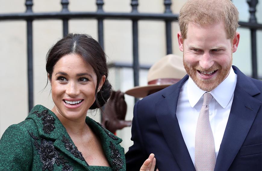 Prinz Harry und Meghan wollten eigentlich schon längst aufs Land nach Frogmore Cottage gezogen sein. Doch durch Umbauarbeiten zieht sich der Umzug seit Wochen hin. Ein Grund für die Queen noch wütender auf die Herzogin zu sein ...