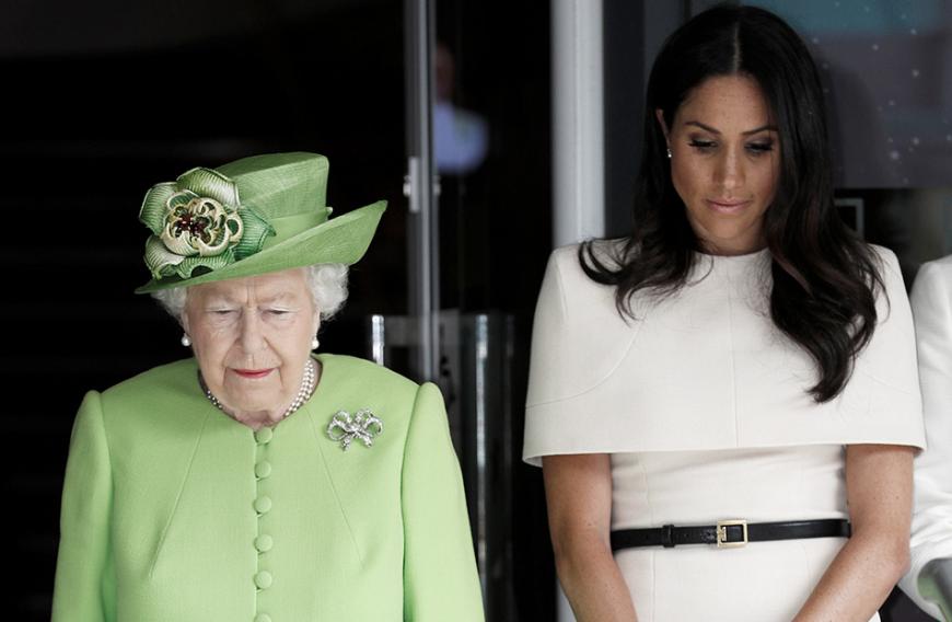 Die Queen und Herzogin Meghan stehen auf Kriegsfuß. Seit der Hochzeit mit Ehemann Prinz Harry wird Meghan ständig für ihr Verhalten kritisiert.