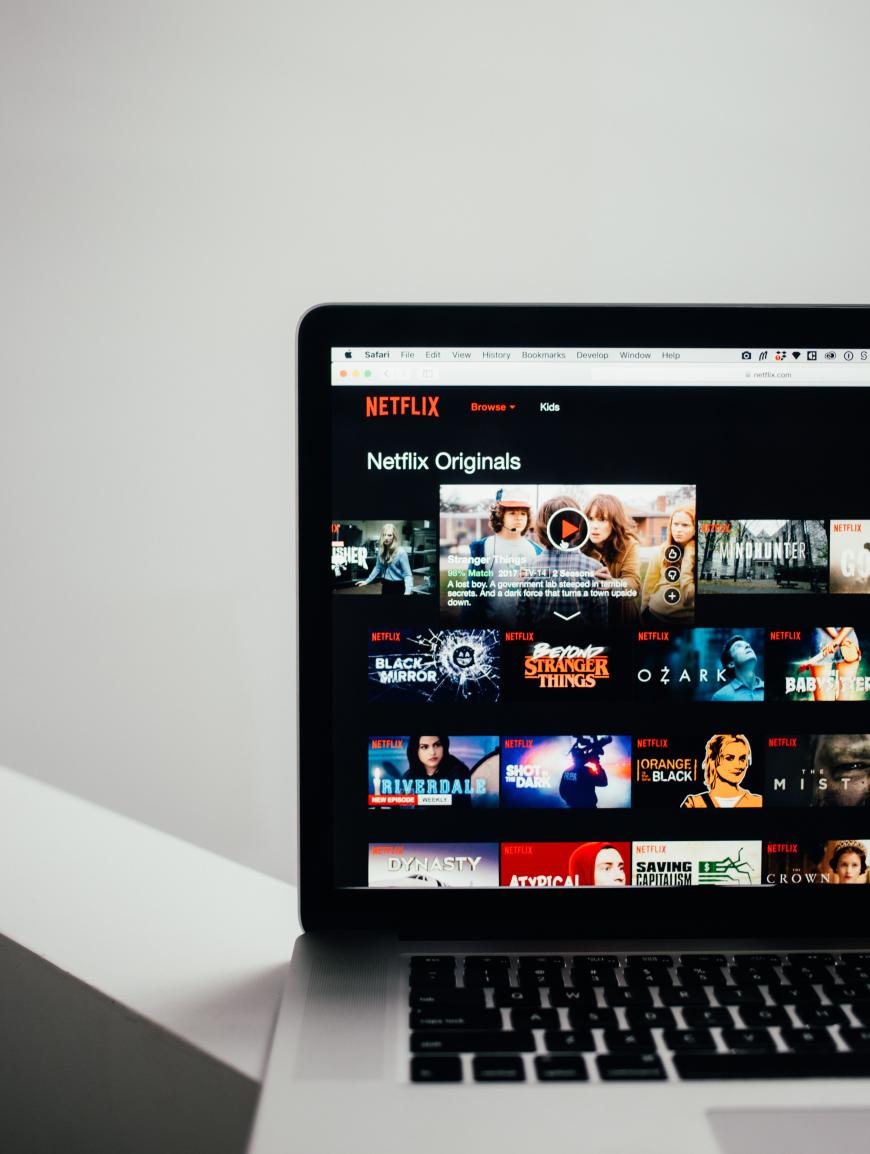 Als Grund zur Erhöhung der Abo-Preise nannte Netflix die hohen Kosten für ihre Eigenproduktionen, die unter der Marke