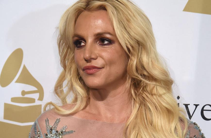 Über die Osterfeiertage dufte Britney Spears die psychiatrische Klinik verlassen - doch die aktuellen Bilder geben Anlass zur Sorge. Nun brach der Popstar aber sein Schweigen.