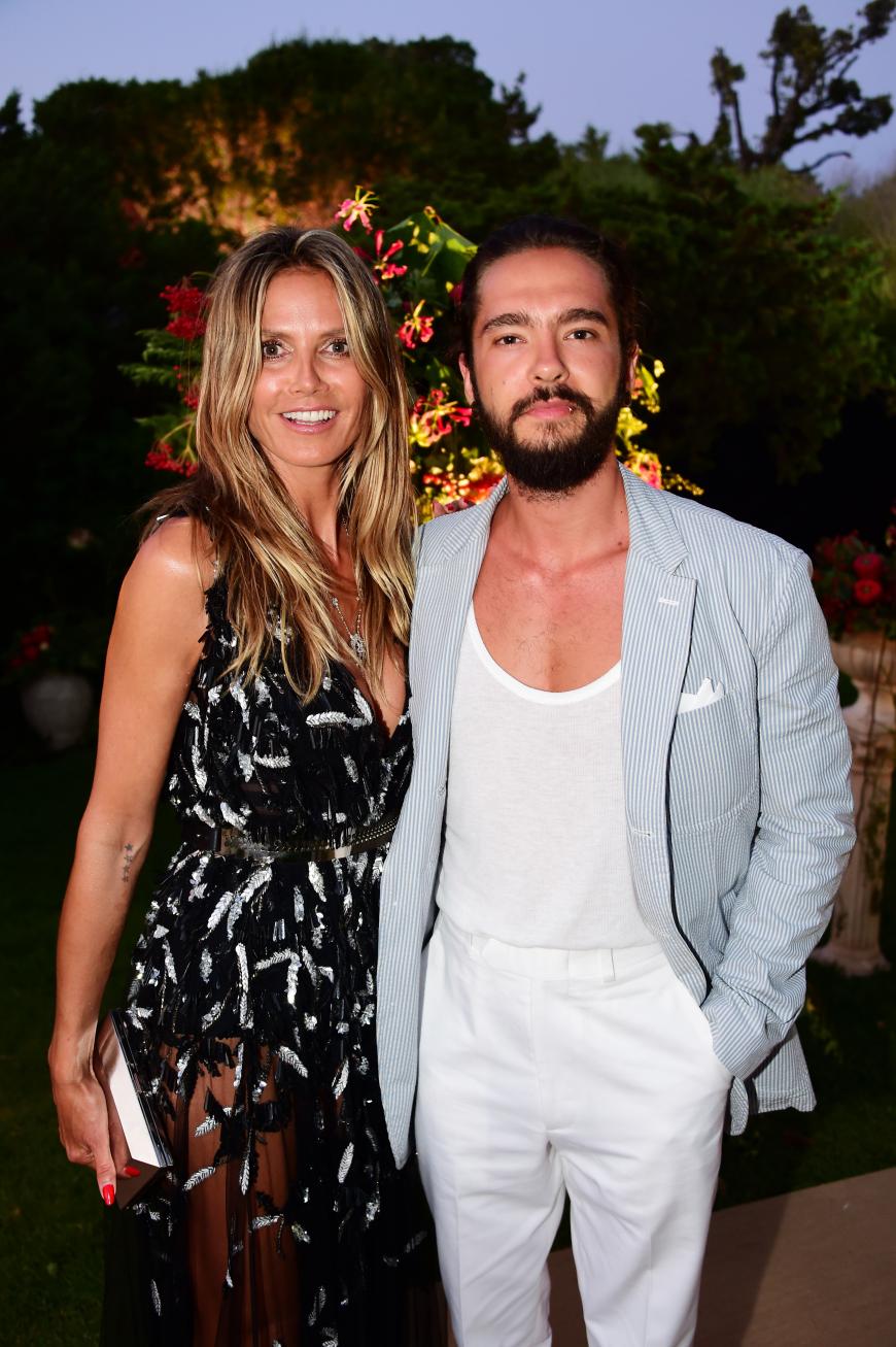Tom und Heidi unternahmen privat immer mehr Ausflüge zusammen und feierten am ersten Juni gemeinsam den 45. Geburtstag der GNTM-Moderatorin. Auch ihre Kinder sowie Toms Zwillingsbruder Bill waren oft dabei - und verstanden sich offenbar blendend. Doch auch die Öffentlichkeit ließen die zwei nicht lange auf weitere Auftritte warten und präsentierten sich im August auf der Unicef-Sommer-Gala.