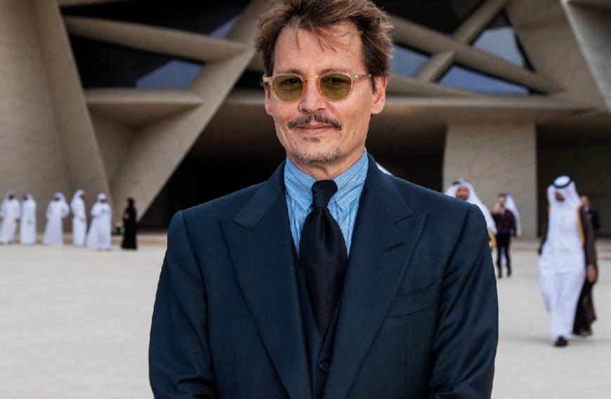 Medienberichten zufolge ist Johnny Depp wieder vergeben - doch wer ist die neue Frau an der Seite des Schauspielers?