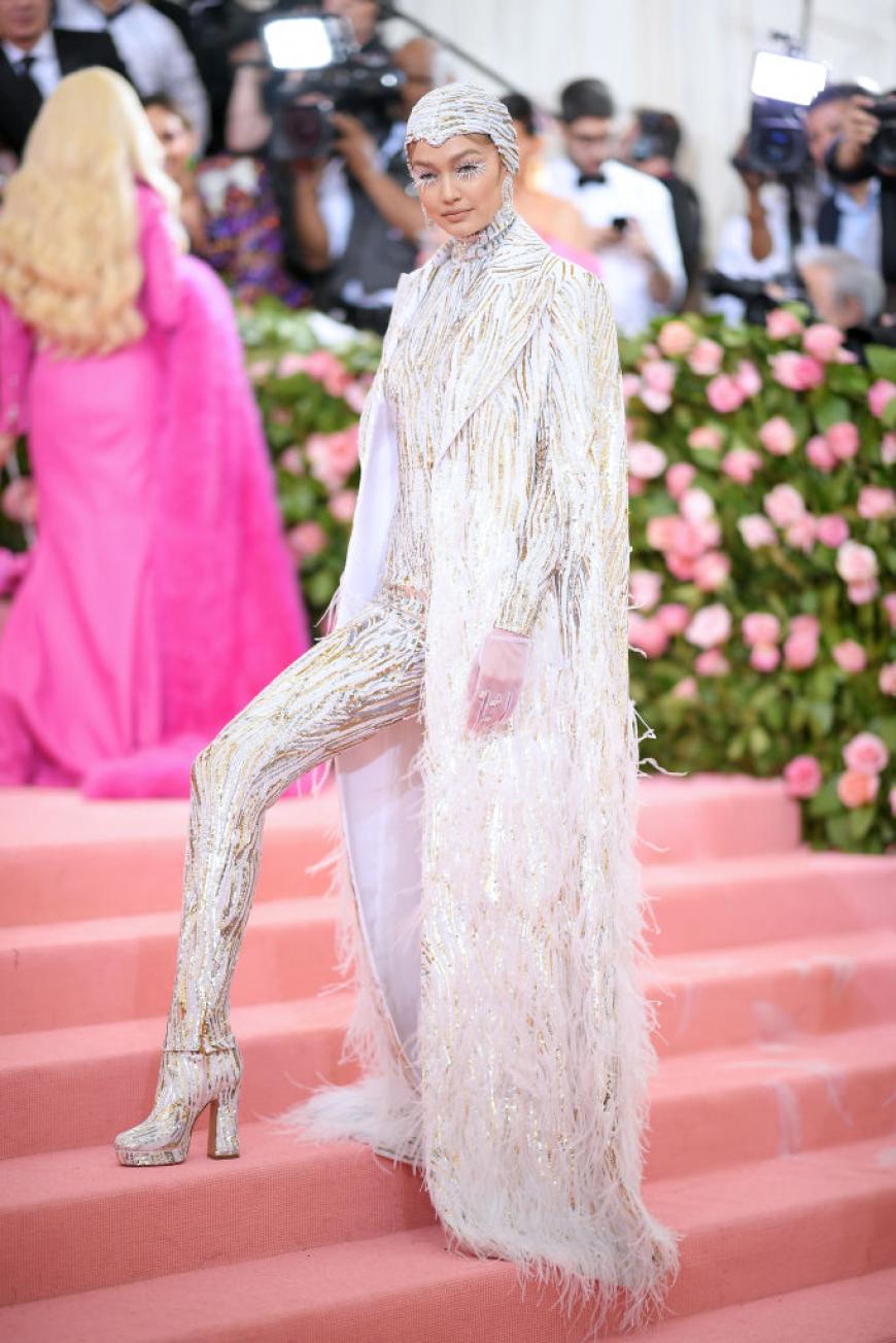 Der Look von Gigi Hadid hat uns leider nicht überzeugen können.
