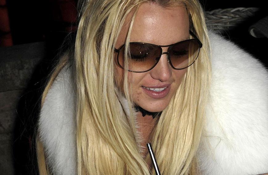 Britney Spears soll gegen ihren Willen in einer Klinik festgehalten worden sein ...