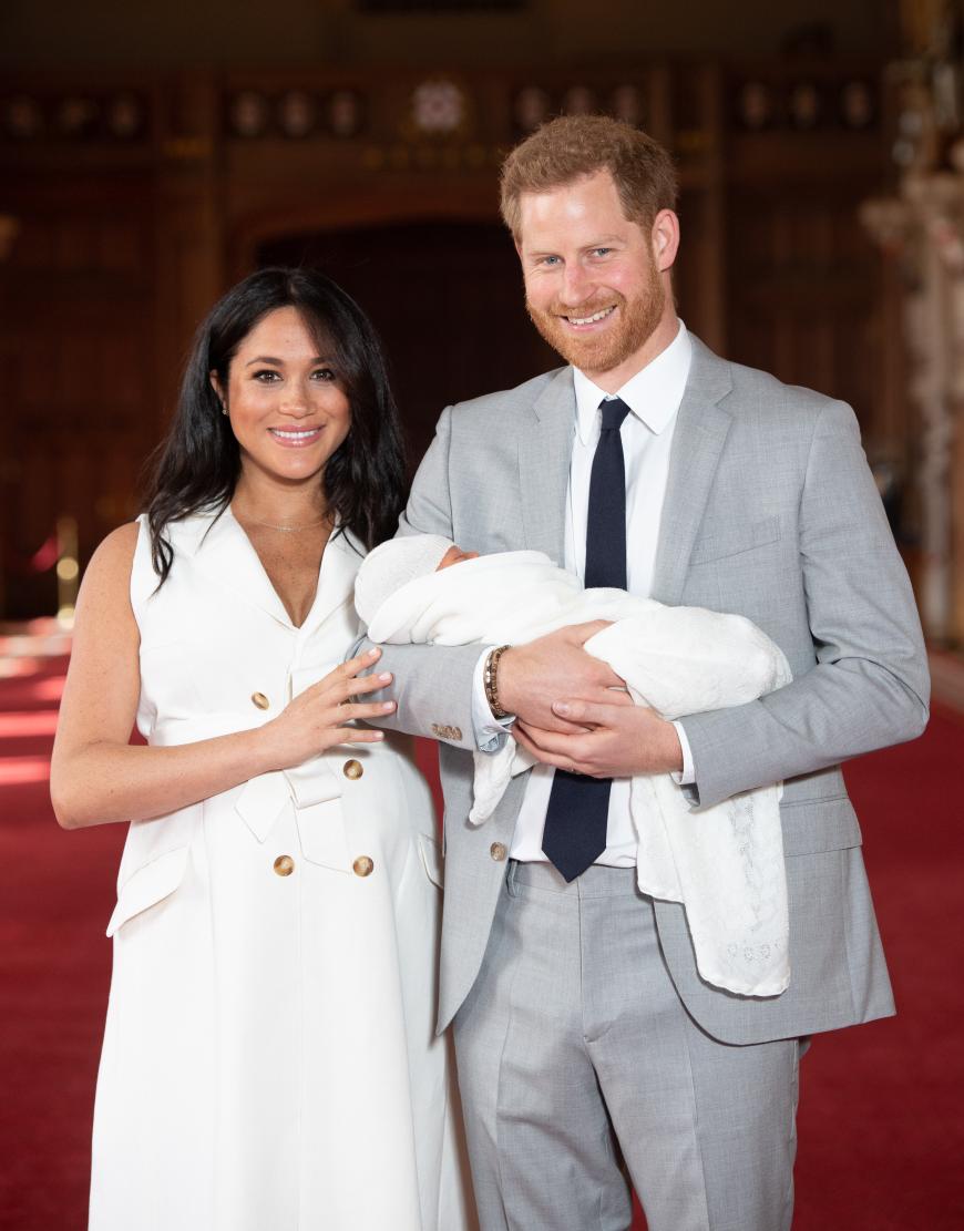 Herzogin Meghan und Prinz Harry sind überglücklich: Sohn Archie Harrison Mountbatten-Windsor erblickte am 6. Mai 2019 das Licht der Welt.