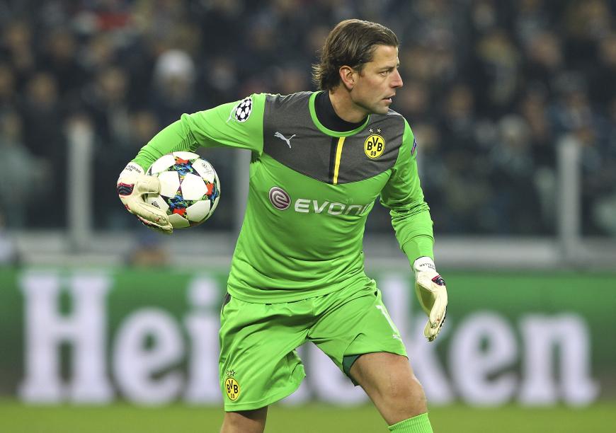 Bisher habe er zwar noch kein Schiff gelenkt, allerdings war der 38-Jährige zuletzt Kapitän beim Fußballverein Borussia Dortmund.