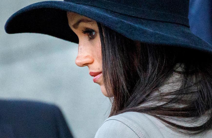 Herzogin Meghan wird täglich mit Schlagzeilen bombardiert ...