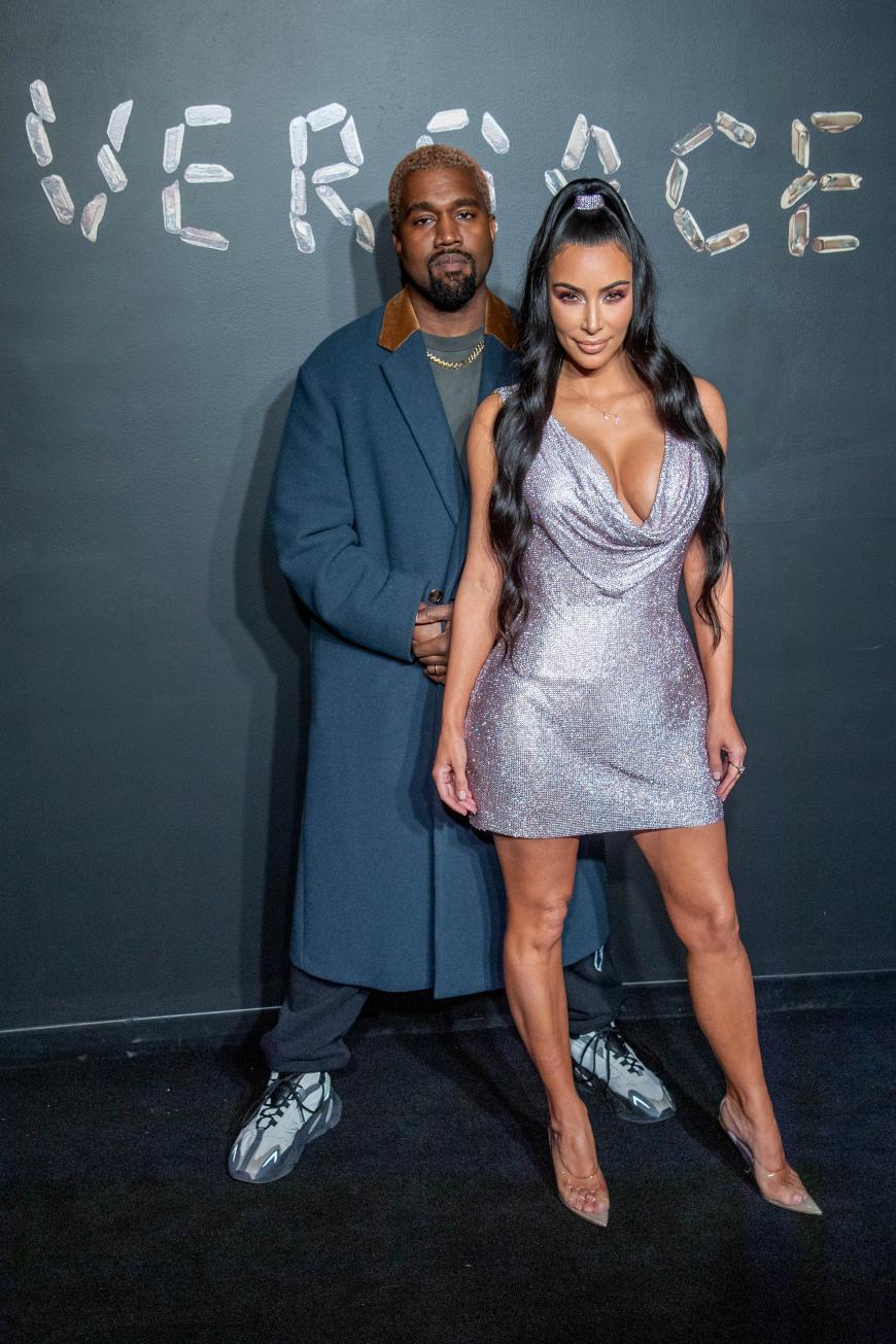Eine Woche ist ihr Sohn alt, nun hat Mutter Kim Kardashian den Namen des Kindes bekannt gegeben. Sie und Kanye West haben einen biblischen Namen gewählt.