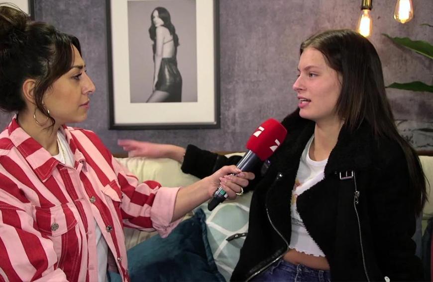Nach einem verbalen Schlagabtausch überraschte Lena (r.) nun mit einem Statement.
