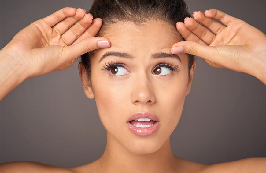 Wenn du das Beauty-Produkt benutzt und die richtigen Lebensmittel isst, dann gehören Fältchen der Vergangenheit an.