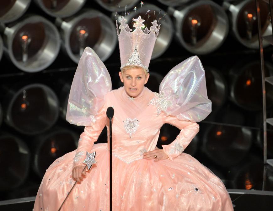 In den USA gehört Ellen DeGeneres zu den größten Stars. Durch ihren Humor und ihre herzliche Art hat sie aber auch auf der ganzen Welt viele Fans.