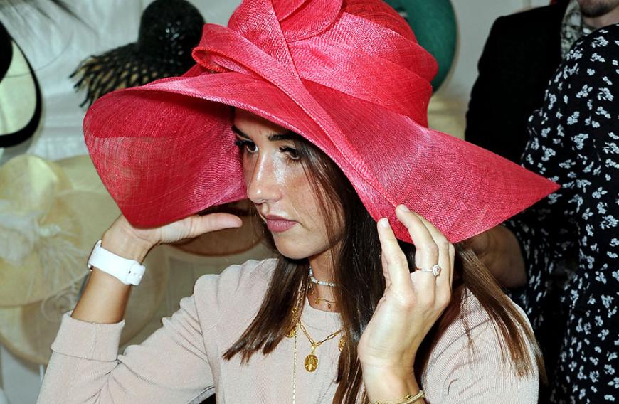 Sarah Lombardi muss sich erneut gegen ihre Hater wehren.