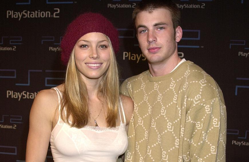 Jessica Biel und Chris Evans (2001 - 2006)
Bevor sie sich Hals über Kopf in ihren heutigen Ehemann Justin Timberlake verliebte, datete Jessica den