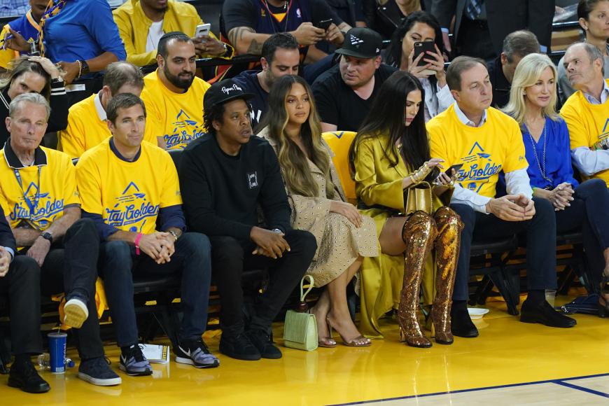 Ist ihre Ehekrise wirklich überwunden? Beyoncé scheint immer noch misstrauisch zu sein - und das Netz feiert sie dafür.