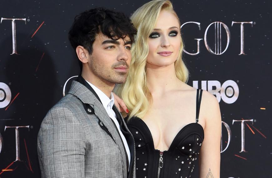 Sänger Joe Jonas und die Britin sind seit Januar 2017 liiert. Im Mai gaben sie sich das Ja-Wort.