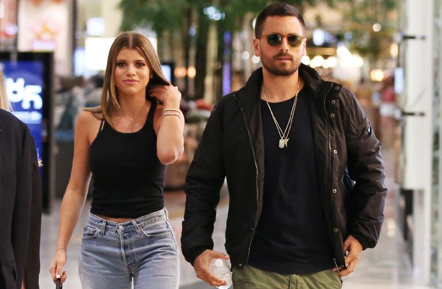 Mittlerweile steht Lionel Richies 20-jährige Tochter Sofia an der Seite des Reality-TV-Stars.