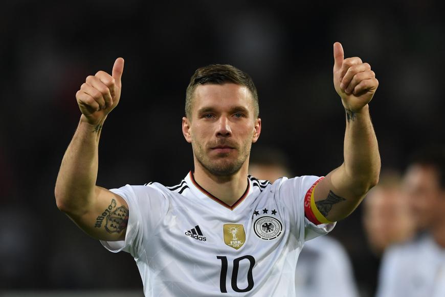 Die zweistündige Operation des früheren Nationalspielers verlief reibungslos.