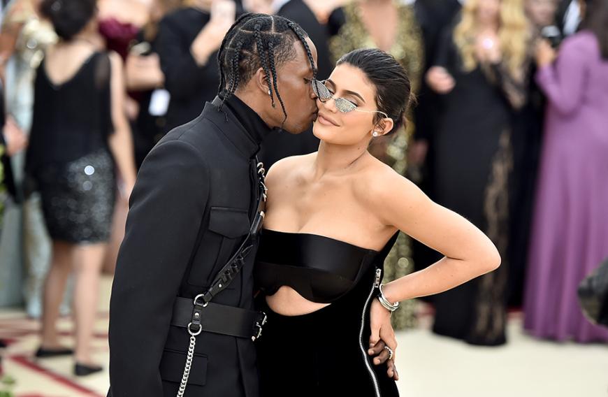 Die zwei wirkten zuletzt immer total verliebt, doch hinter verschlossenen Türen soll Kylie anders über ihre Liebe denken.