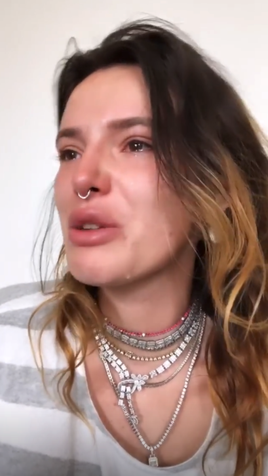Bella Thorne ist bei Instagram in Tränen ausgebrochen. Die Worte von Whoopi Goldberg haben sie tief verletzt.