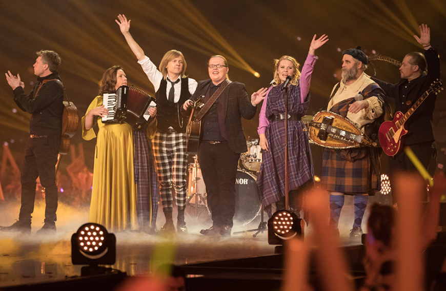 Mit seinen Geschwistern Joey, Patricia, Jimmy, John, Kathy und Paul steht Angelo seit 2017 wieder auf der Bühne.