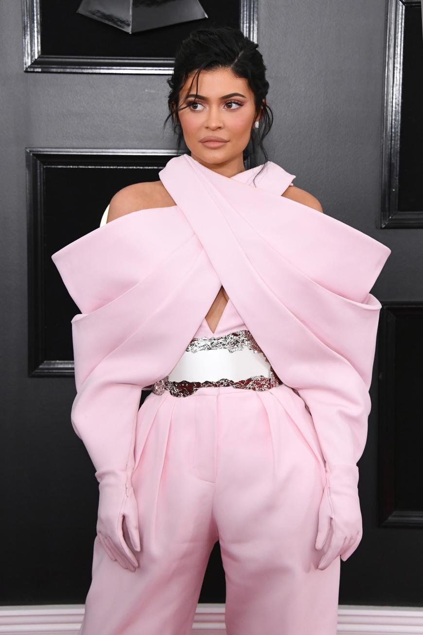 Kylie Jenner rief ihre Schwestern immer wieder dazu auf, Jordyn nicht öffentlich zu mobben. Sie hängt noch immer an ihrer Freundin.