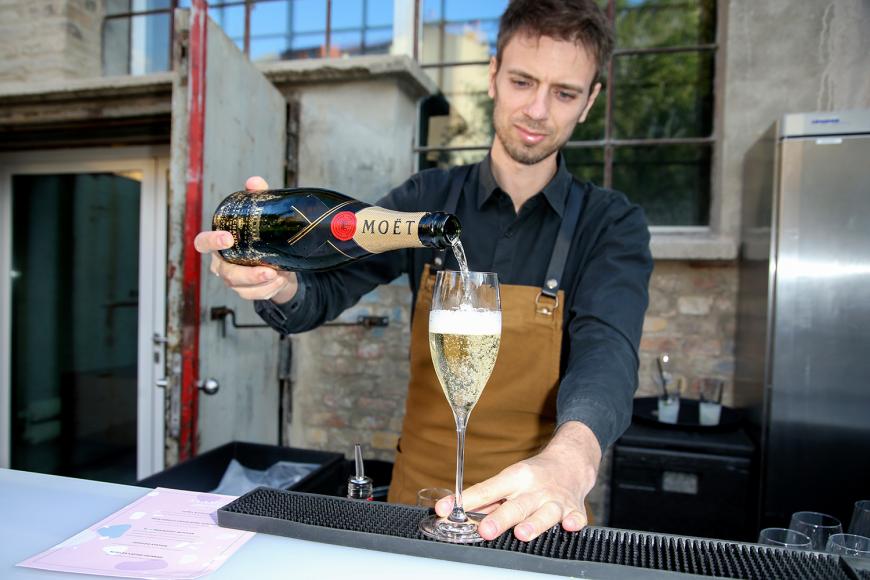 Für eine kalte Erfrischung sorgte Moët & Chandon mit köstlichem Champagner.