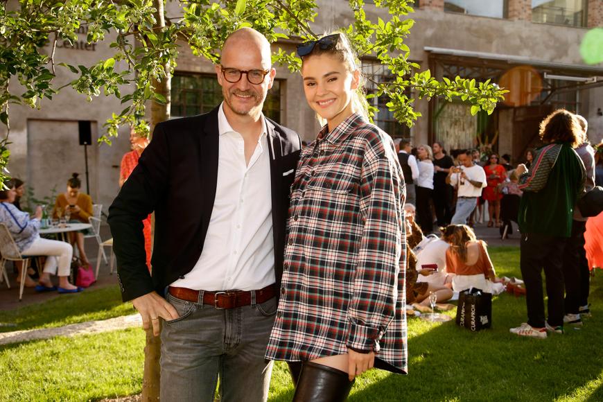 Say Cheese! Tim Affeld (Chefredakteur GRAZIA, IN und OK!) und Topmodel Stefanie Giesinger amüsierten sich auf dem Event.