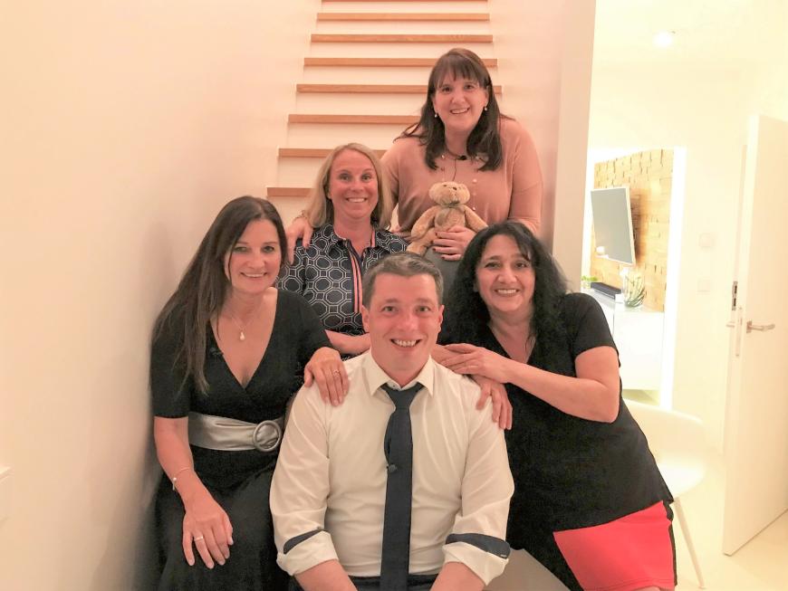 Die Dinner-Runde in Hessen: Uschi, Bärbel, Eugen, Nicole und Peggy (v.l.)