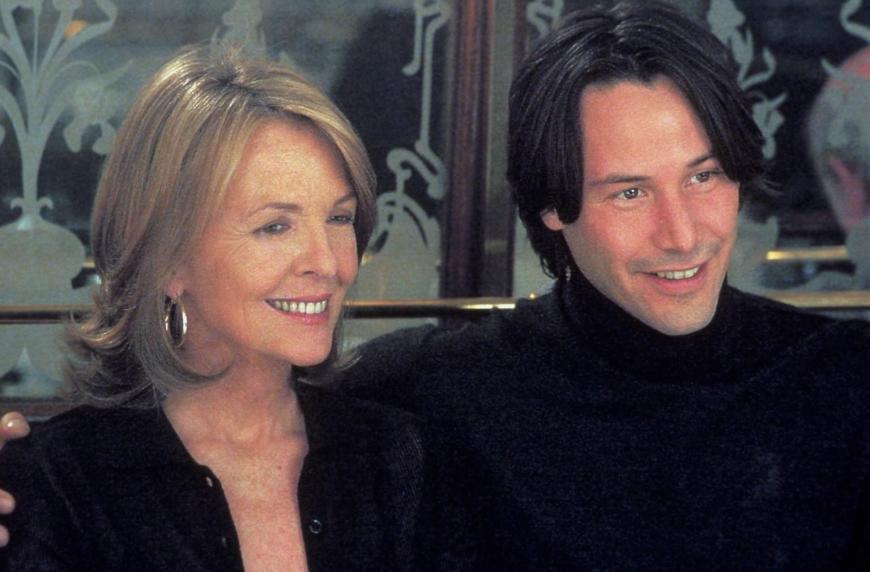 Auch Keanu Reeves wickelte sie in dem Film, für den sie den Golden Globe und eine Oscar-Nominierung erhielt, um den Finger.