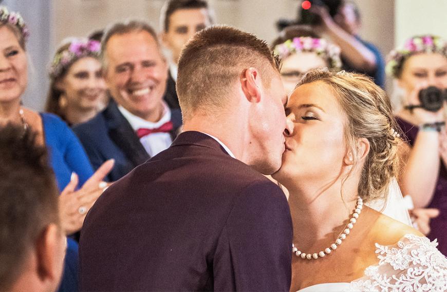 Peter und Sarafina sind seit über acht Jahren ein Paar. Jetzt sind die beiden auch endlich verheiratet.