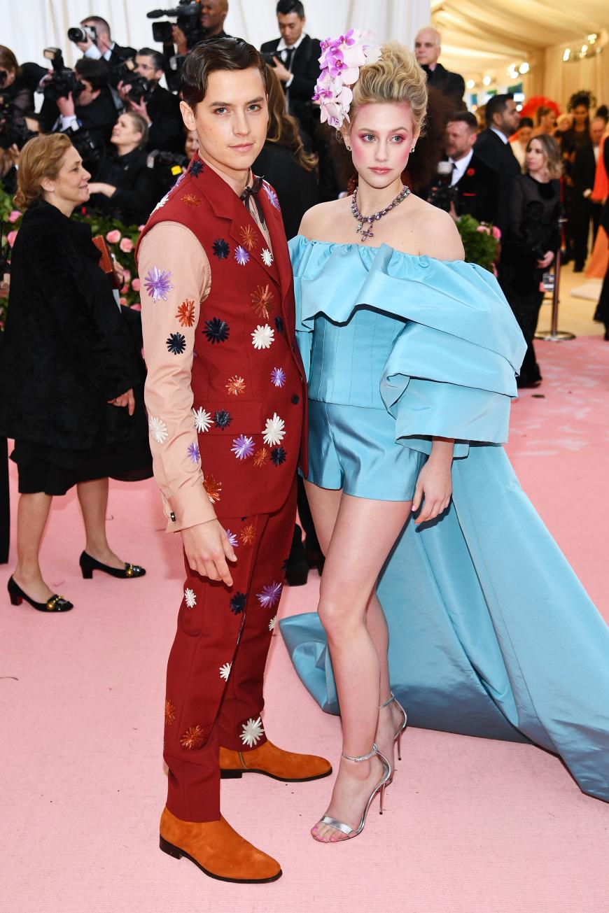 Fast zwei Jahre führten sie eine skandalfreie Beziehung. Nun sollen sich Cole Sprouse und Lili Reinhart getrennt haben.