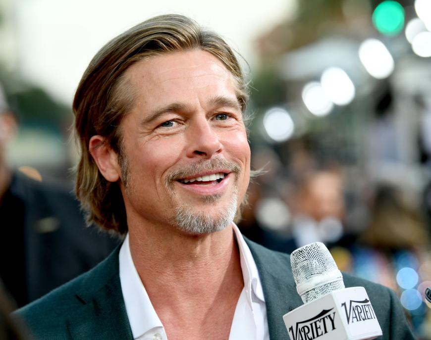 Happy und gelöst: Brad Pitt scheint die sich hinauszögernde Scheidung von Angelina Jolie nichts auszumachen.