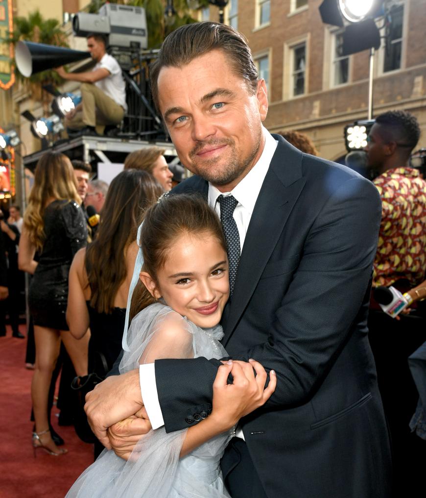 Awww, da geht uns das Herz auf: Leonardo DiCaprio mit dem kleinsten Star des Films: Julia Butter.