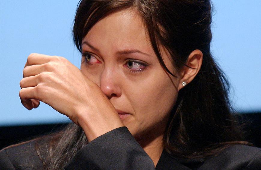 Muss Angelina Jolie aufgrund ihrer Drogenvergangenheit um das Sorgerecht ihrer Kinder bangen?