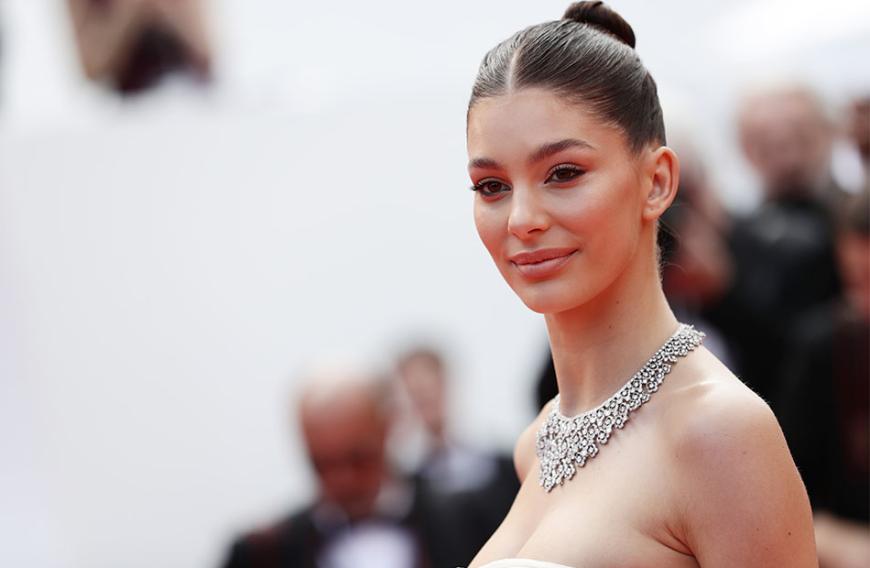 ... Model Camila Morrone!