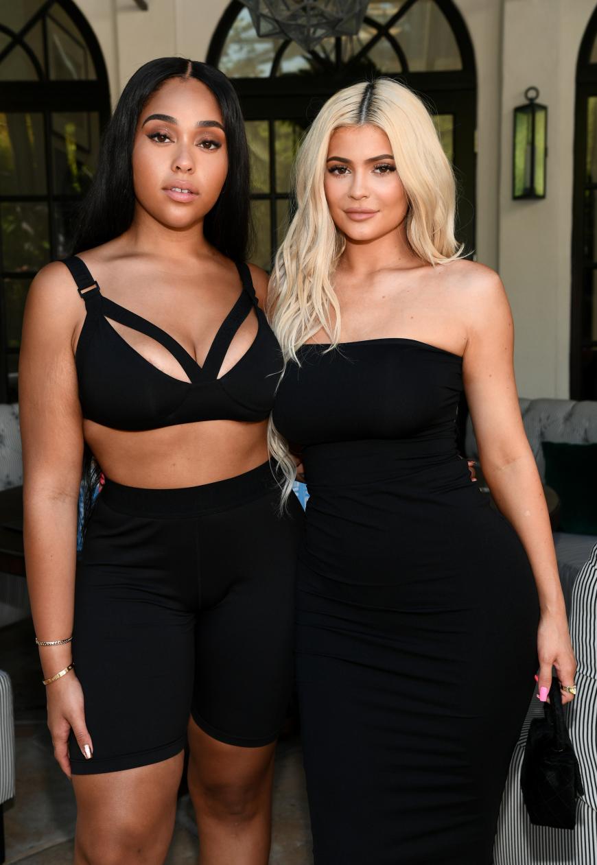 Kylie Jenner wurde von ihrer früheren besten Freundin Jordyn Woods bitter enttäuscht. Die hatte nämlich eine Affäre mit dem Freund ihrer Schwester.