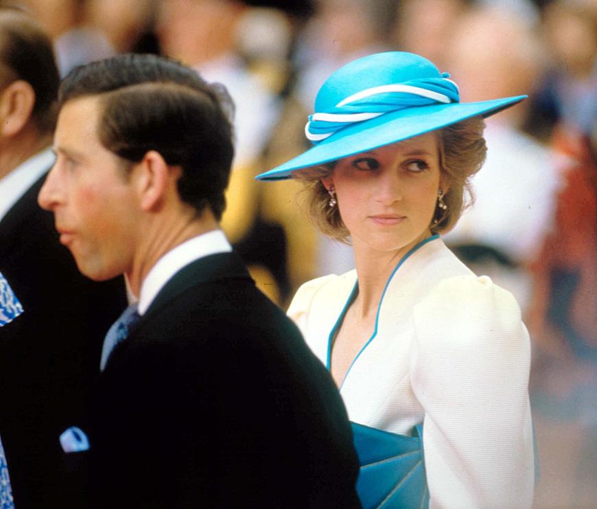 Prinz Charles stärkte seiner Frau nicht den Rücken und ließ sie im Stich.