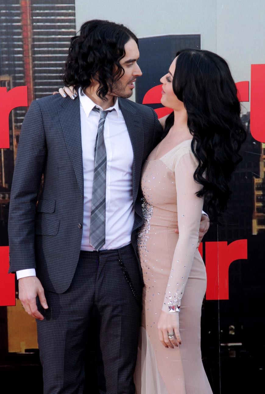 Und auch für Katy Perry ist es der zweite Versuch. Von 2010 bis 2012 war sie schon die Ehefrau von Komiker Russell Brand.