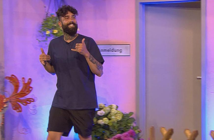 ... seine Kollegen nominierten ihn und er musste als fünfter Promi den TV-Container verlassen.