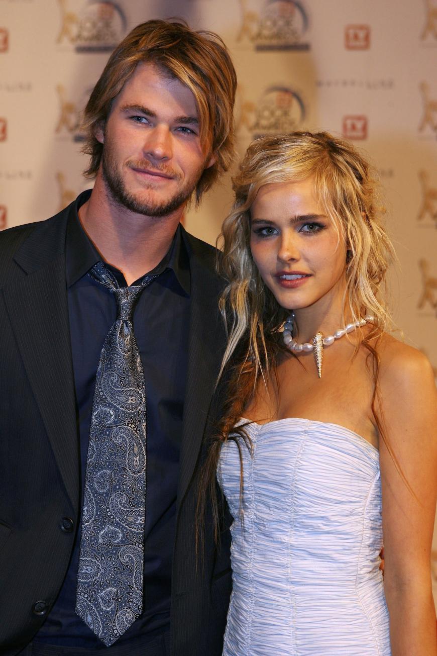 Hat Liam Hemsworth ein Trostpflaster gefunden? Angeblich turtelt er jetzt mit Isabel Lucas, der Ex-Freundin seines Bruders Chris Hemsworth. Sie waren von 2005 bis 2008 ein Paar.