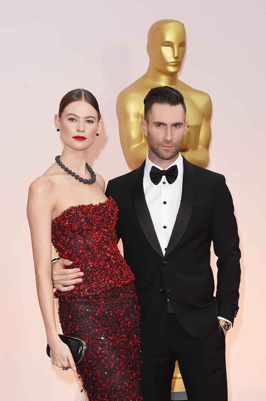 Nachdem der Sänger einige harte Zeiten durchmachen musste, sei das Leben für das Topmodel mit ihrem Mann kaum auszuhalten.