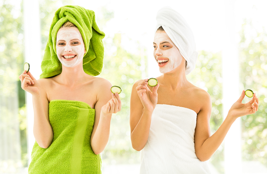 Bye, bye Sommer! Mit diesen Beauty-Tricks befreist du deine Haut und Haare von Sonnenschäden. 