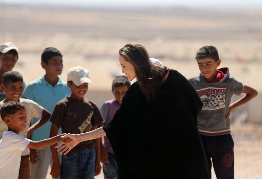 Angeblich soll Jolie sich auf Syrien oder ein anderes Land im Mittleren Osten oder Afrika konzentrieren.