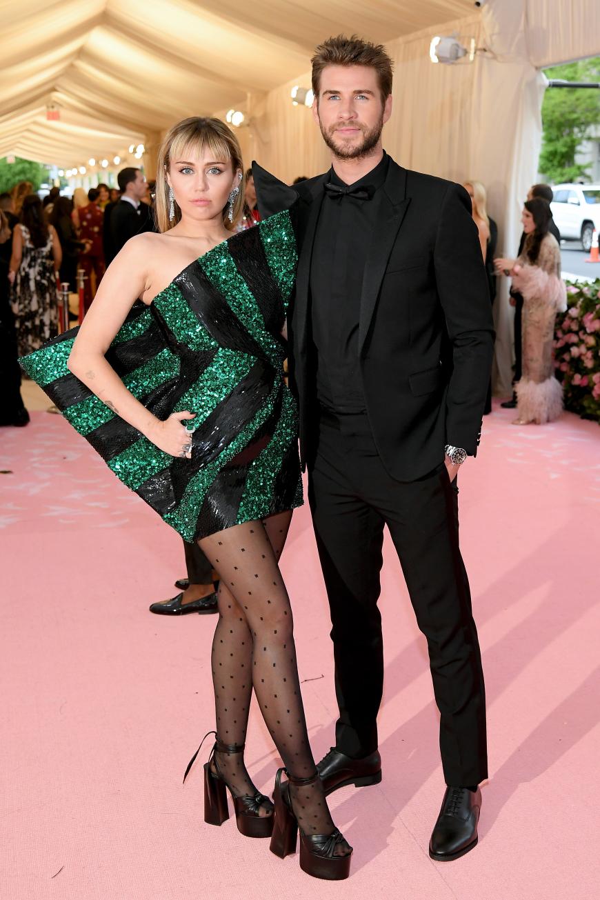 Anfang August ließen Miley und Liam Hemsworth die Bombe platzen: Trennung nach nicht mal einem Jahr Ehe! Während ER sofort die Scheidung einreichte, vergnügt SIE sich schon mit Kaitlynn.