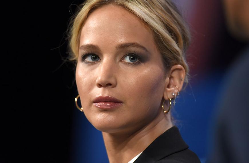 Jennifers Eltern sind keine Fans von ihrem Verlobten Cooke – deswegen soll die US-Beauty sogar schon darüber nachgedacht haben, Gary und Karen auszuladen.