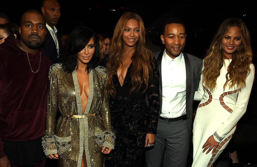 Kanye und Kim (v.l.) und John Legend (2.v.r.) und Chrissy Teigen (r.) waren so eng befreundet, dass sie sogar zusammen verreisten ... Das ist nun Geschichte!