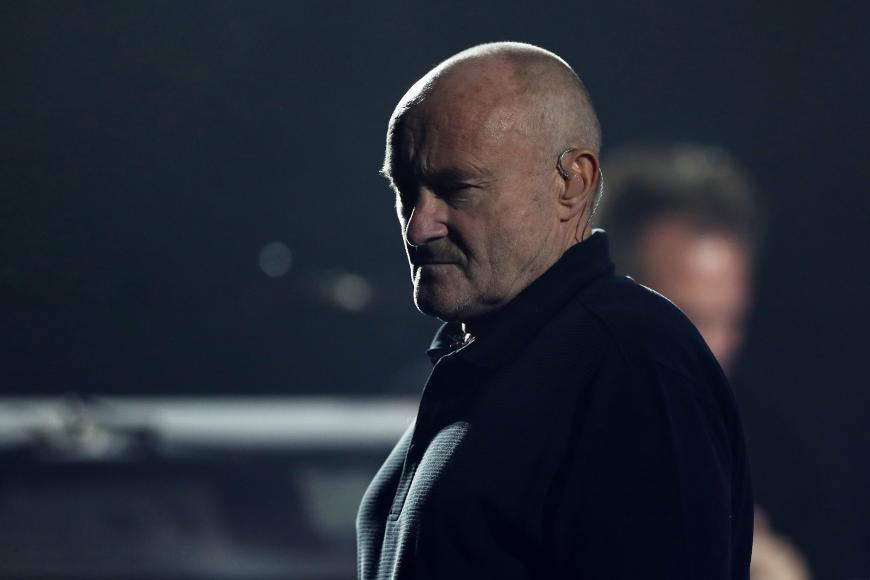 Ob als Teil von Genesis oder solo: Phil Collins blickt auf eine unglaubliche Karriere mit unzähligen Hits zurück. Doch ein Bühnen-Unfall des körperlich schwer eingeschränkten 68-Jährigen gibt nun erneut Anlass zur Sorge.