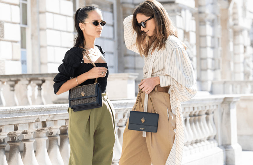 Wir haben coole Herbst-Trends entdeckt, die jeder Figur schmeicheln und kleine Problemzonen kaschieren. Bundfalten-Hosen sind zum Beispiel total angesagt und verstecken ganz easy kräftige Oberschenkel. 
