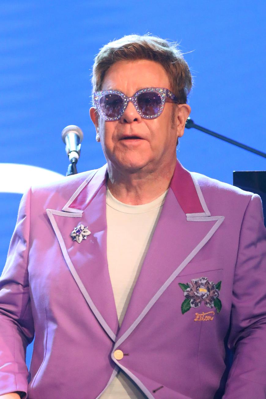 Die Biografie von Elton John beschert ungeschönte Einblicke in die hemmungslose Drogenzeit des Sängers.